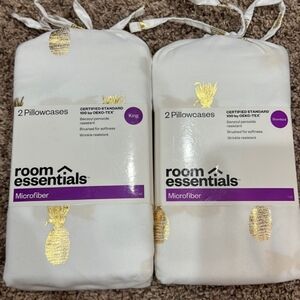 Room Essentials Pineapple King Size Pillow Cases New In Bag